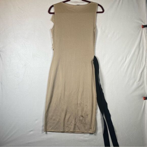 Valentino Made In Italy Beige Sleeveless Bodycon Dress W/Ruffle Details Size M - Picture 3 of 14